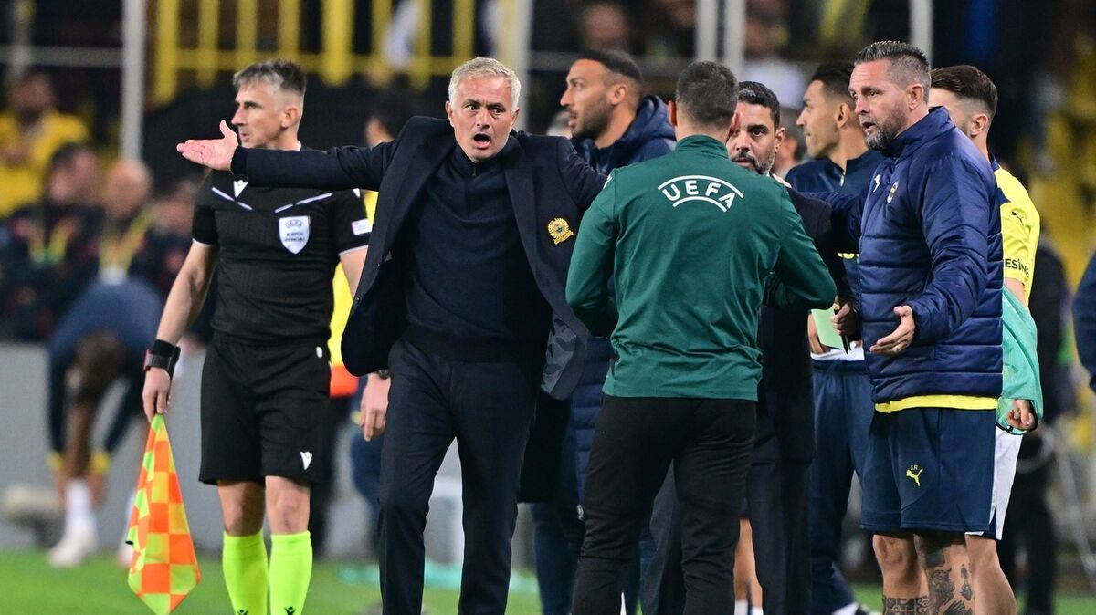 星空体育下载-穆里尼奥经典比赛视频